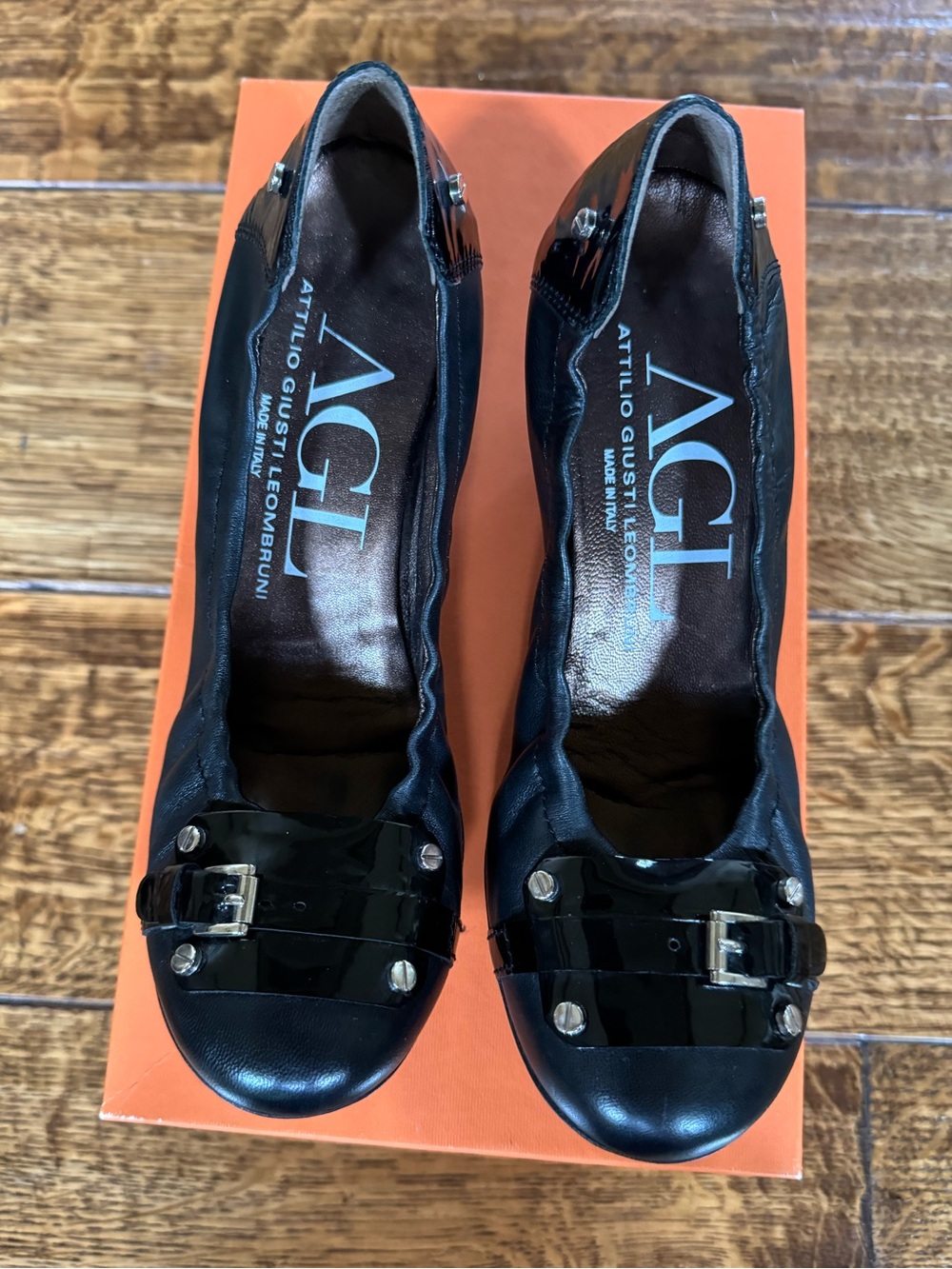 AGL BLACK KITTEN HEEL PUMPS